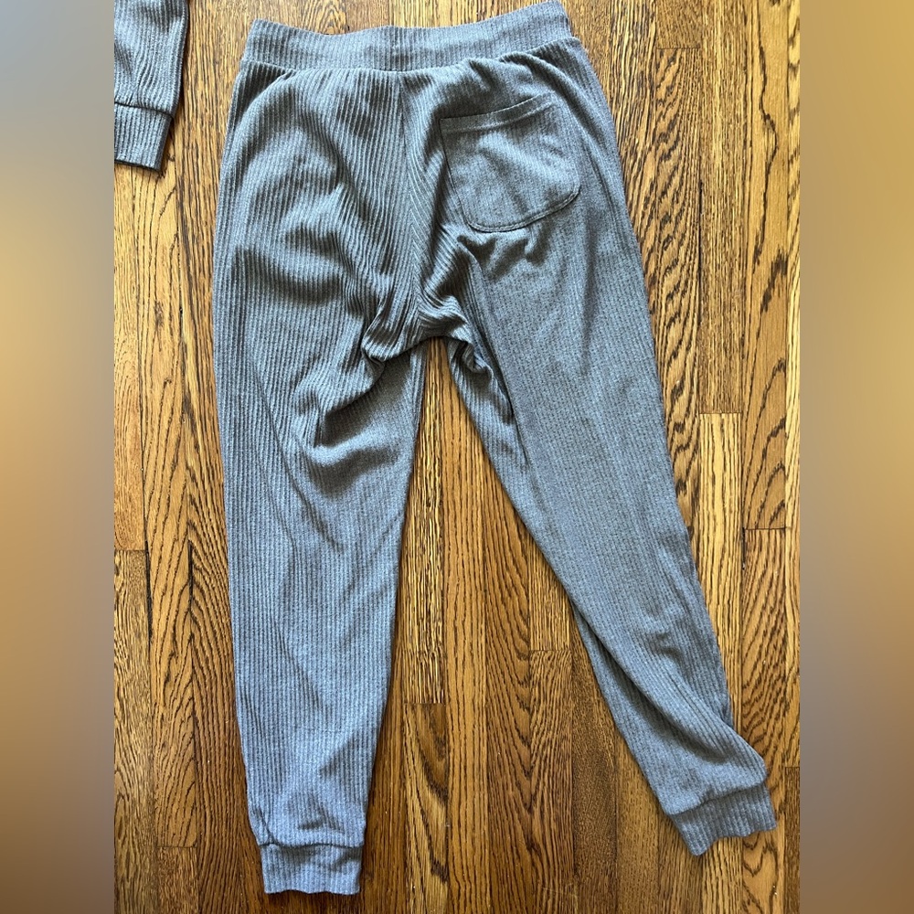 Ali Muse Ribbed Hoodie & Jogger Set - Picture 6 of 10